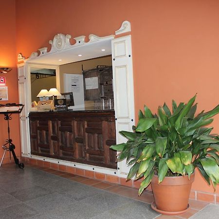 Sumaiya El Palacio Coria Kültér fotó