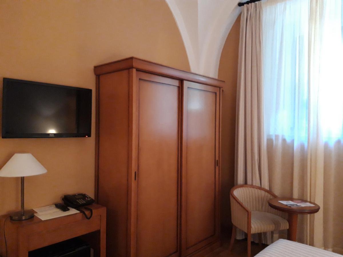 Sumaiya El Palacio Coria Kültér fotó