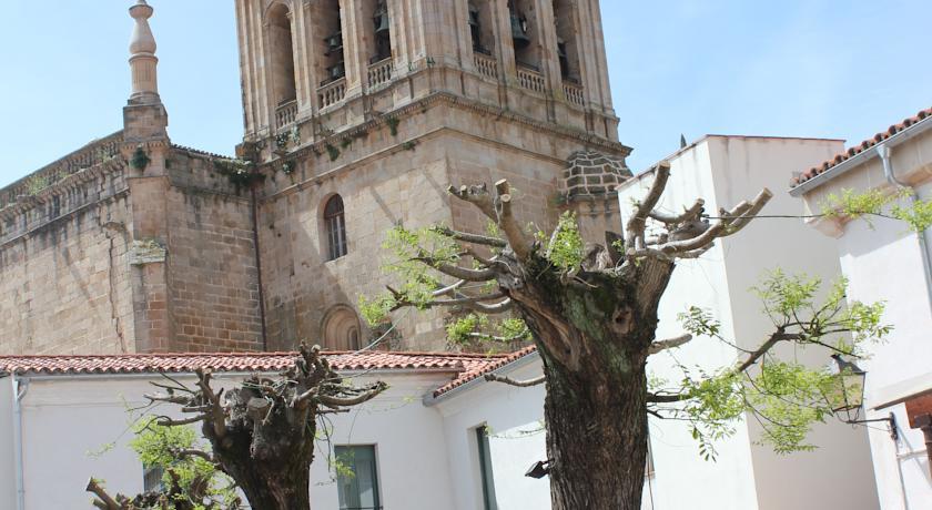 Sumaiya El Palacio Coria Kültér fotó