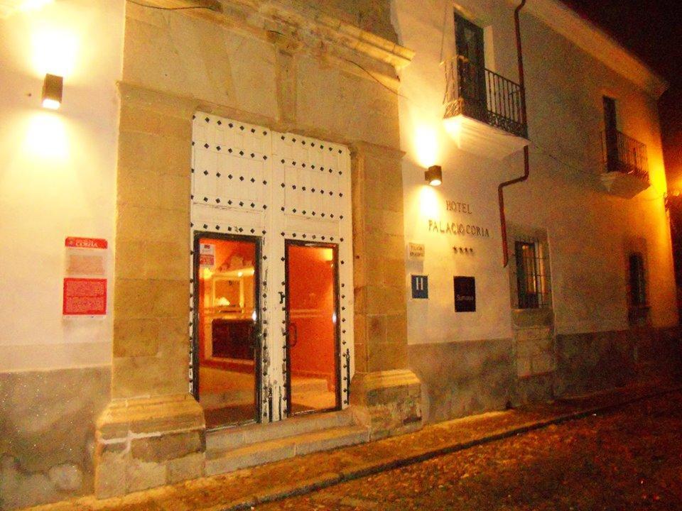 Sumaiya El Palacio Coria Kültér fotó