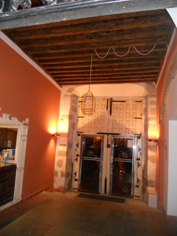 Sumaiya El Palacio Coria Kültér fotó